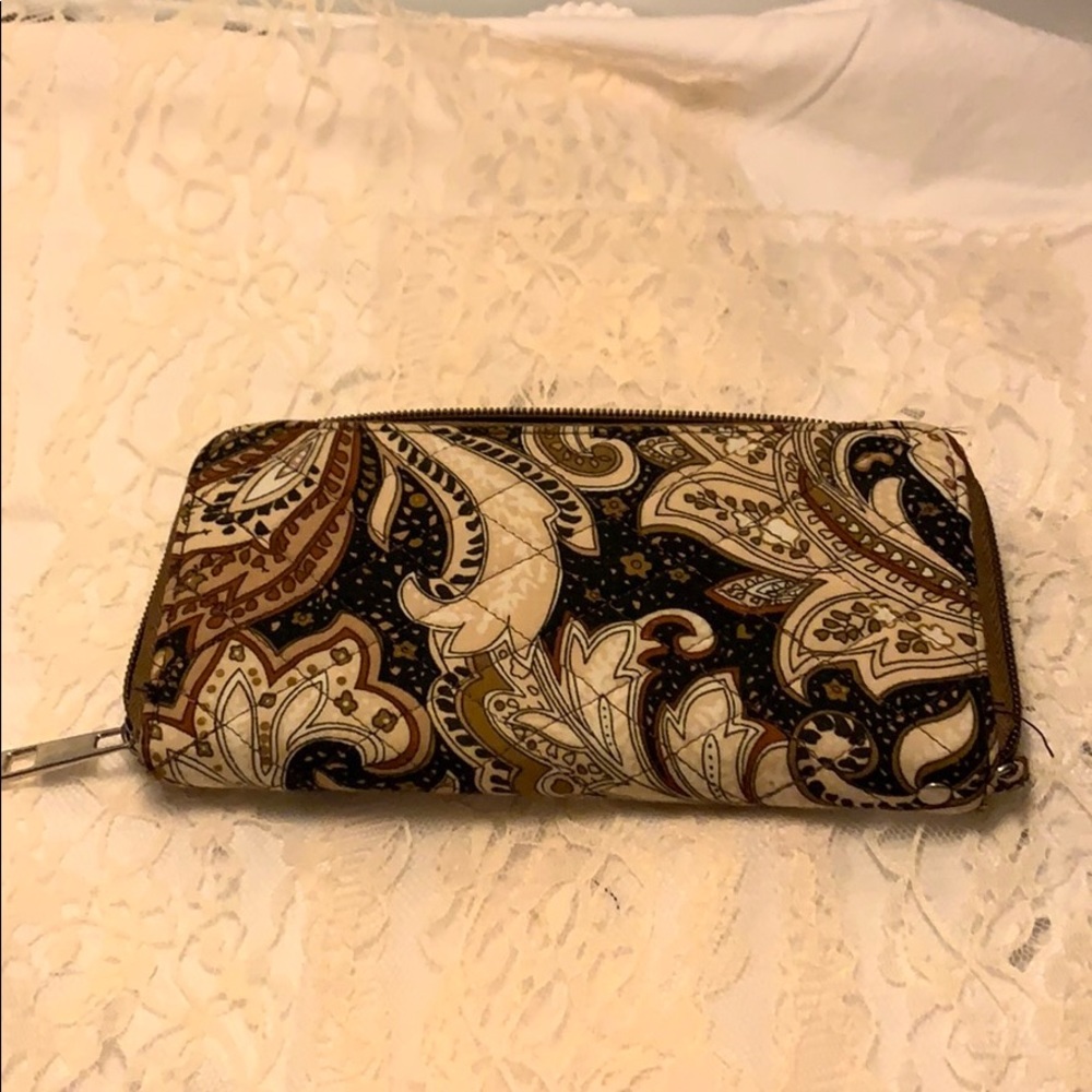 Random Wallet Pre owned no label